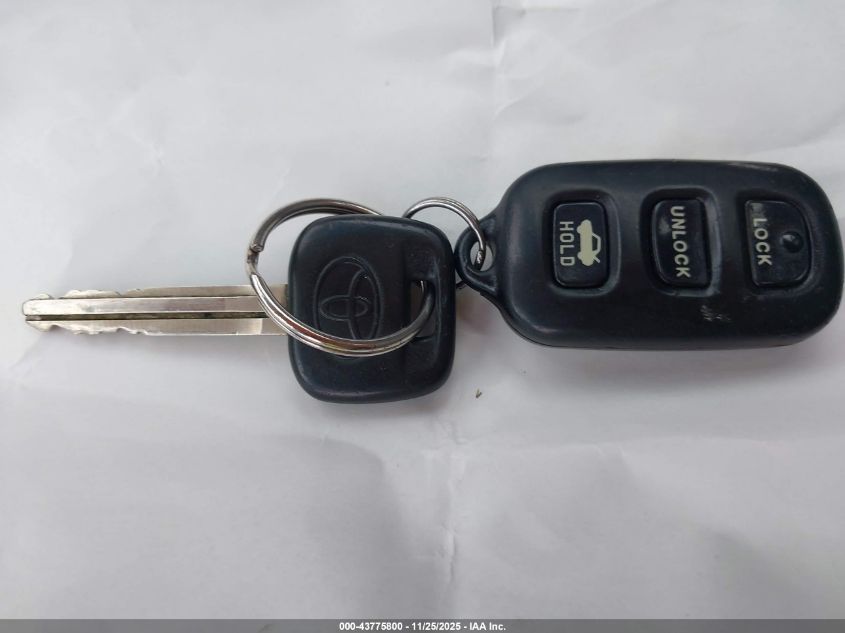 2004 Toyota Camry Le VIN: 4T1BE32K94U294583 Lot: 43775800