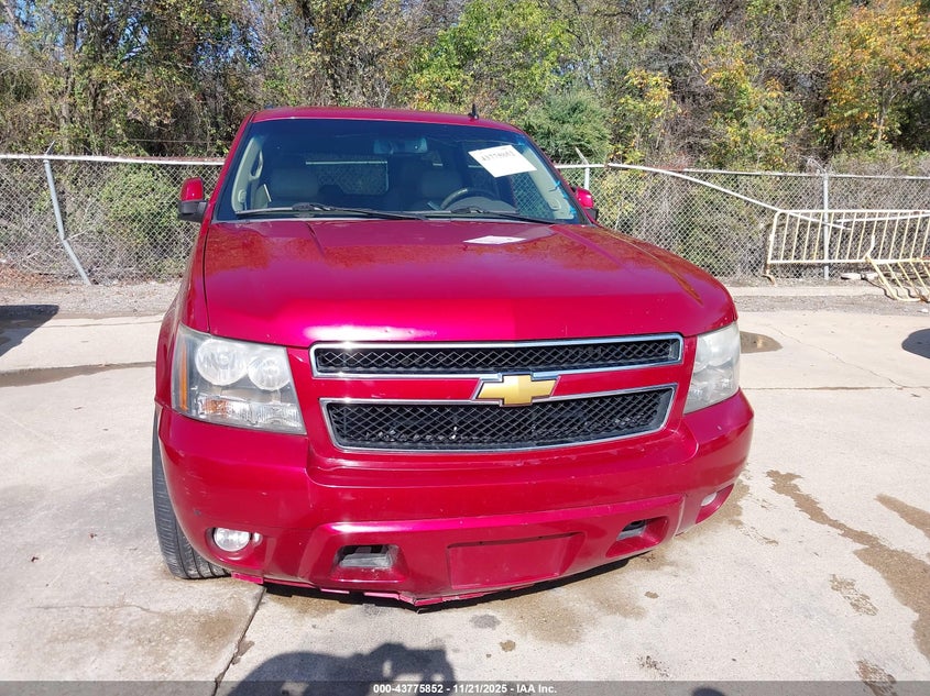 2013 Chevrolet Suburban 1500 Lt VIN: 1GNSCJE06DR141971 Lot: 43775852