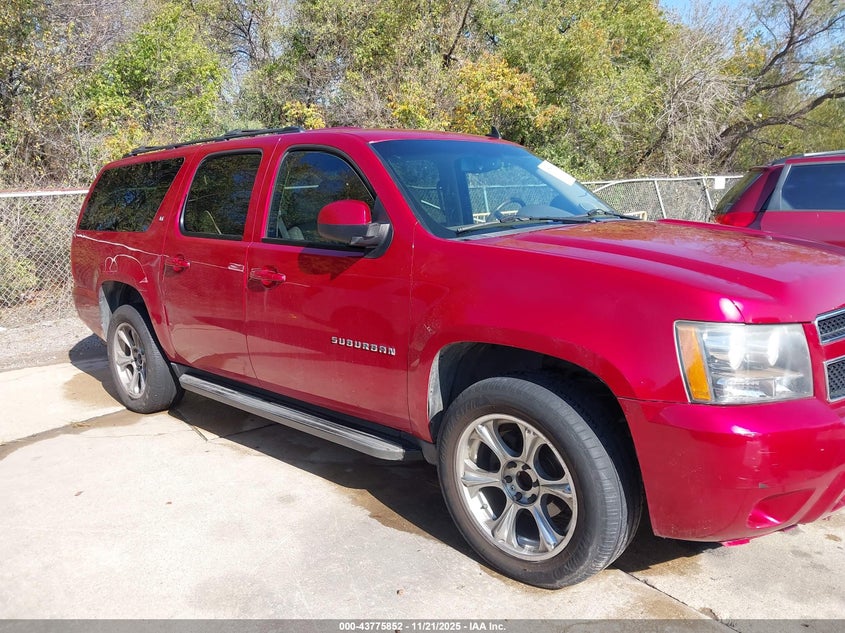 2013 Chevrolet Suburban 1500 Lt VIN: 1GNSCJE06DR141971 Lot: 43775852