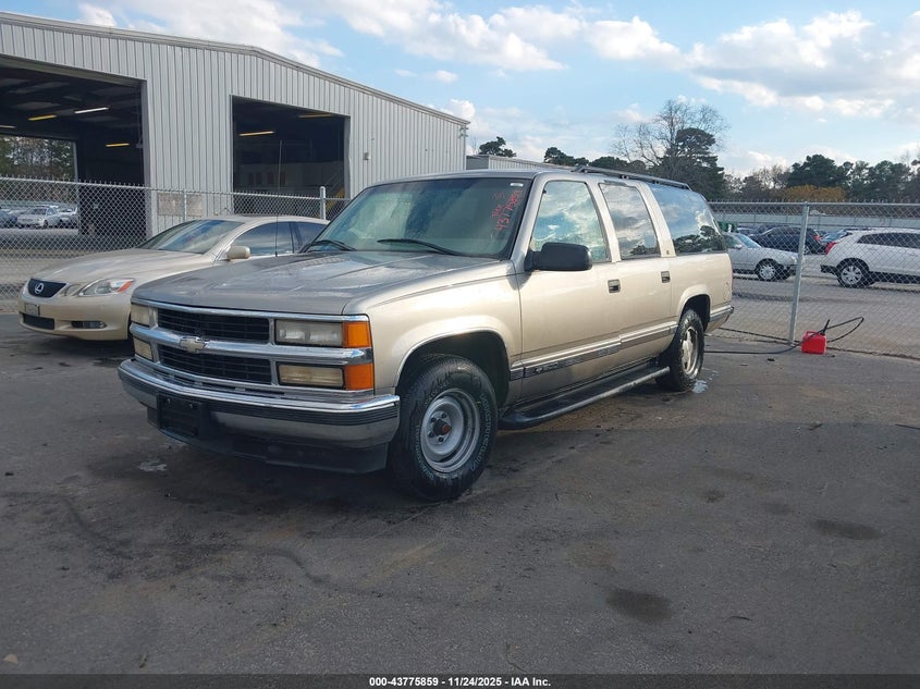 3GNEC16R0XG251560 1999 CHEVROLET EXPRESS photo no. 2