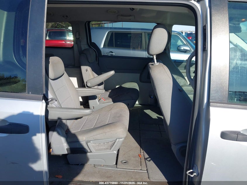 2008 Dodge Grand Caravan Se VIN: 1D8HN44H78B157103 Lot: 43775860