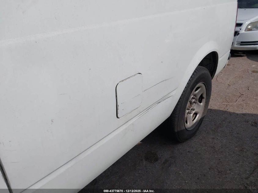 2003 Chevrolet Astro VIN: 1GCDM19X53B116489 Lot: 43775870