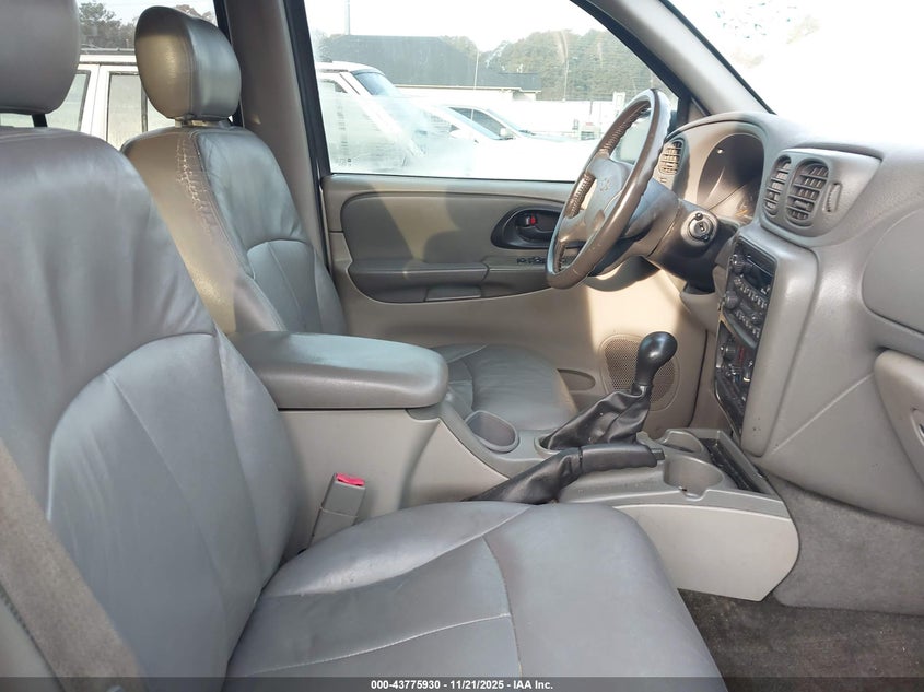 1GNDS13S232350258 2003 CHEVROLET TRAILBLAZER photo no. 5