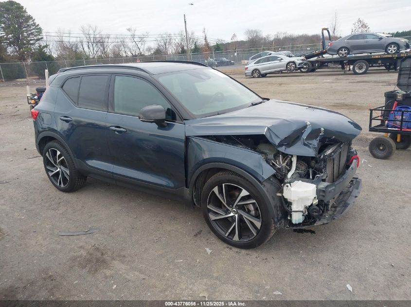 VOLVO XC40 T5 R-DESIGN