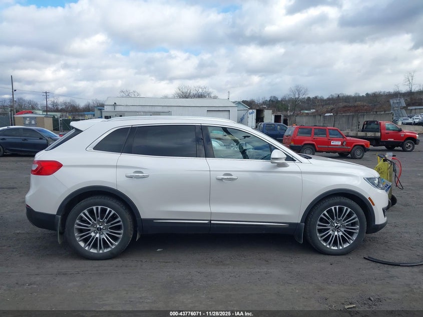 2017 Lincoln Mkx Reserve VIN: 2LMPJ8LRXHBL53330 Lot: 43776071