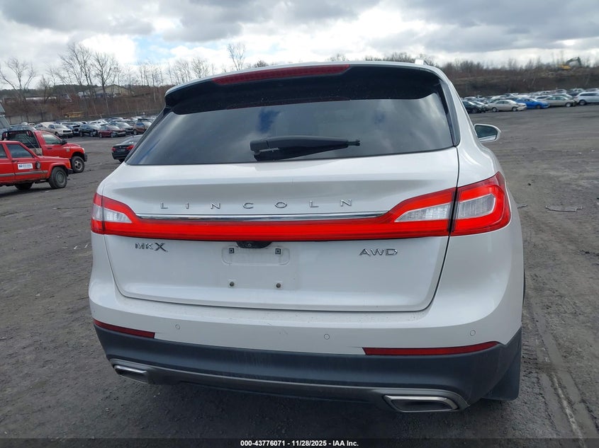 2017 Lincoln Mkx Reserve VIN: 2LMPJ8LRXHBL53330 Lot: 43776071