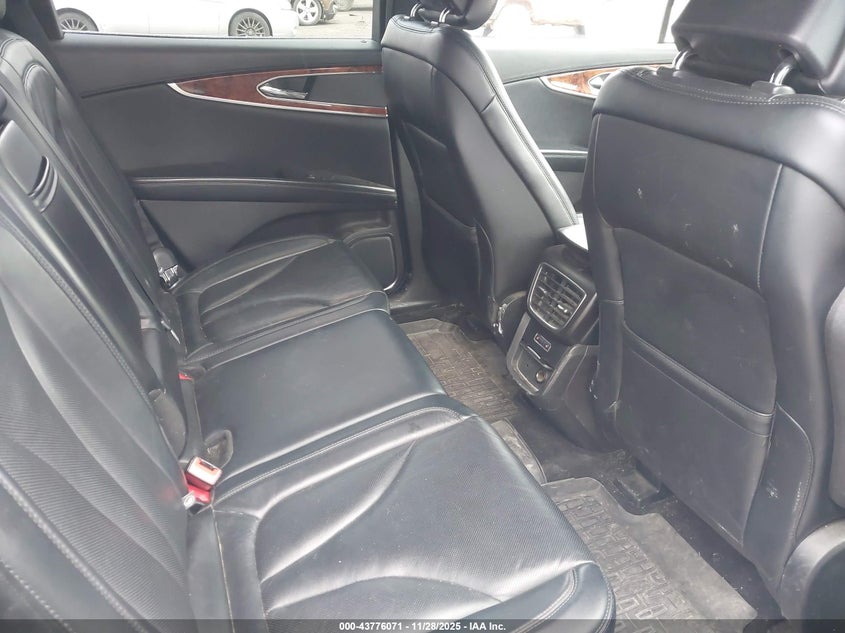 2017 Lincoln Mkx Reserve VIN: 2LMPJ8LRXHBL53330 Lot: 43776071