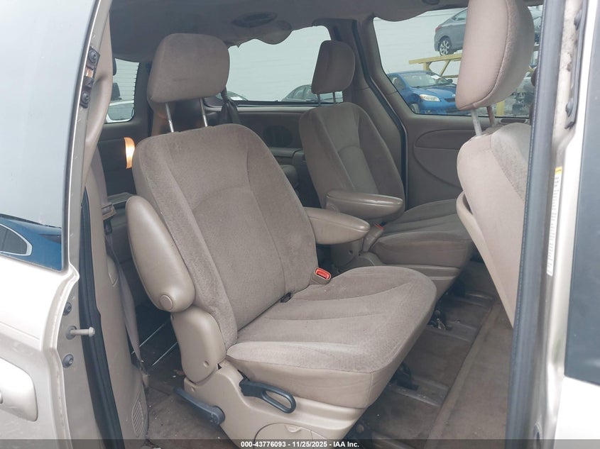 2002 Dodge Grand Caravan Sport VIN: 1B4GP44332B544888 Lot: 43776093