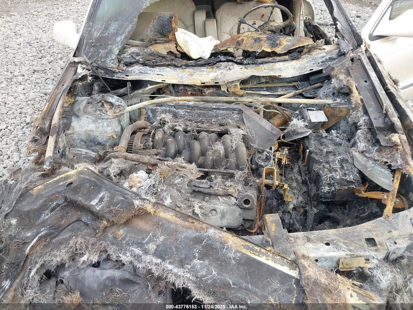 2001 Lincoln Continental VIN: 1LNHM97V81Y617612 Lot: 43776153