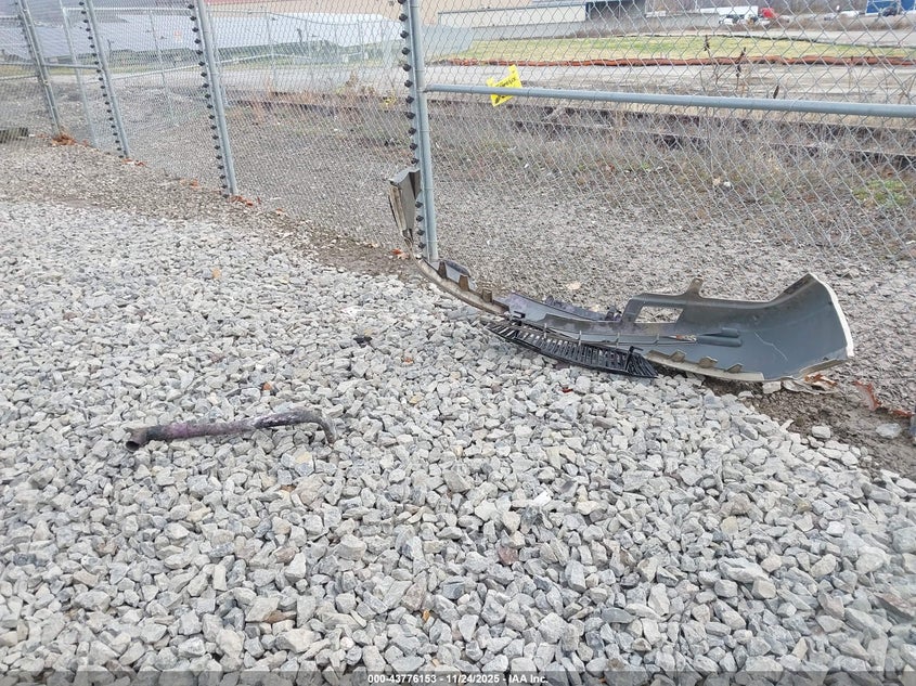 2001 Lincoln Continental VIN: 1LNHM97V81Y617612 Lot: 43776153