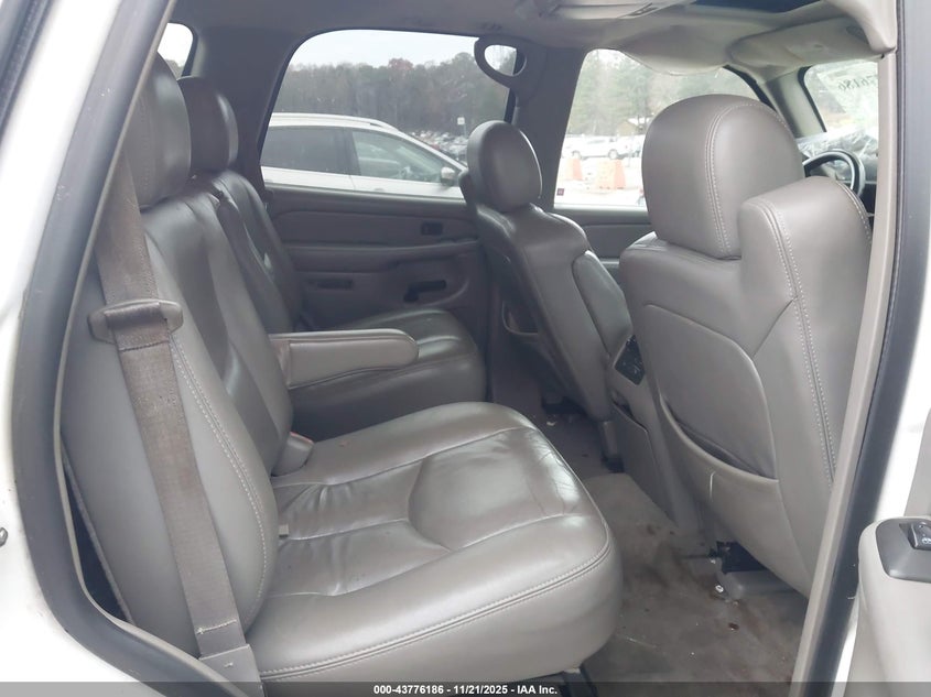 2005 GMC Yukon Slt VIN: 1GKEC13T15R117022 Lot: 43776186