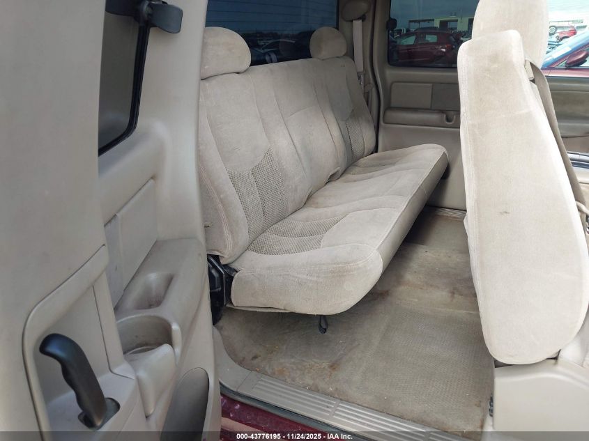 2003 Chevrolet Silverado 1500 Ls VIN: 2GCEC19V731383266 Lot: 43776195