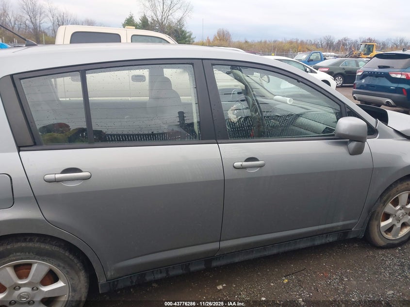 2008 Nissan Versa 1.8Sl VIN: 3N1BC13EX8L412263 Lot: 43776286