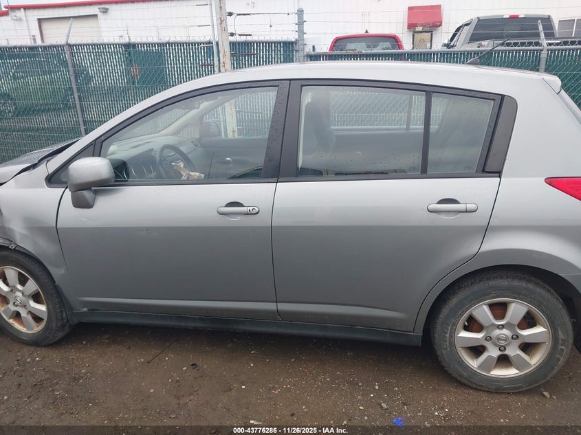 2008 Nissan Versa 1.8Sl VIN: 3N1BC13EX8L412263 Lot: 43776286