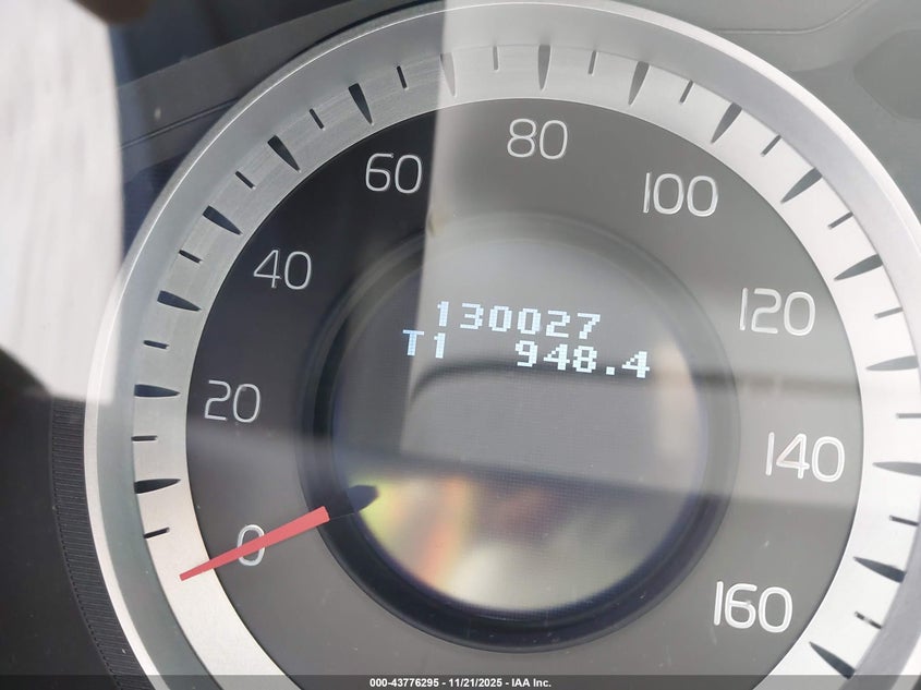 2011 Volvo Xc60 3.2 VIN: YV4940DZ4B2217964 Lot: 43776295