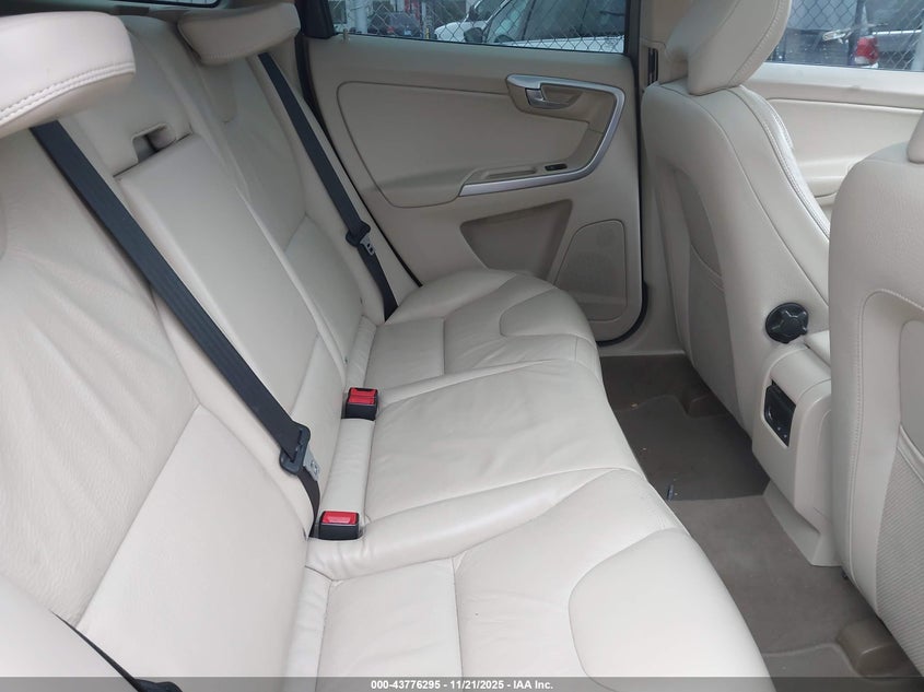 2011 Volvo Xc60 3.2 VIN: YV4940DZ4B2217964 Lot: 43776295