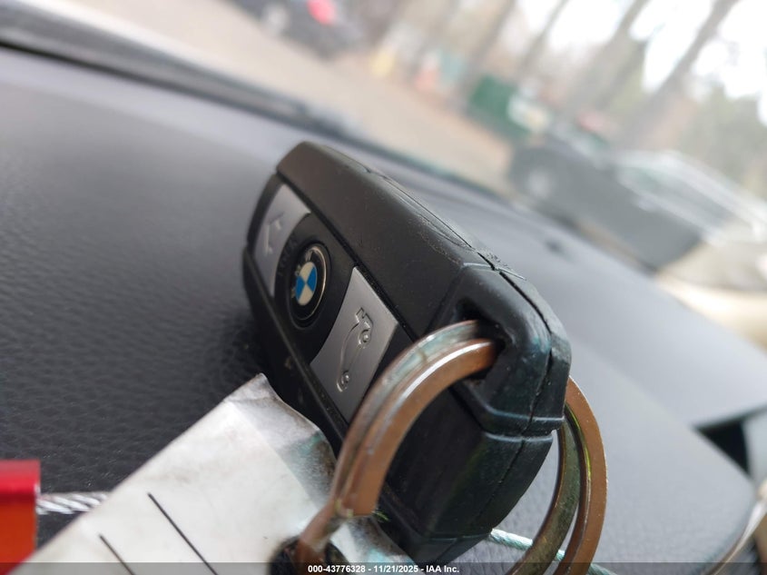 2007 BMW 530I VIN: WBANE73517CM50110 Lot: 43776328