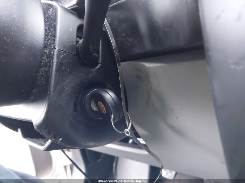 2000 Volkswagen New Beetle Glx VIN: 3VWDD21C5YM416108 Lot: 43776339