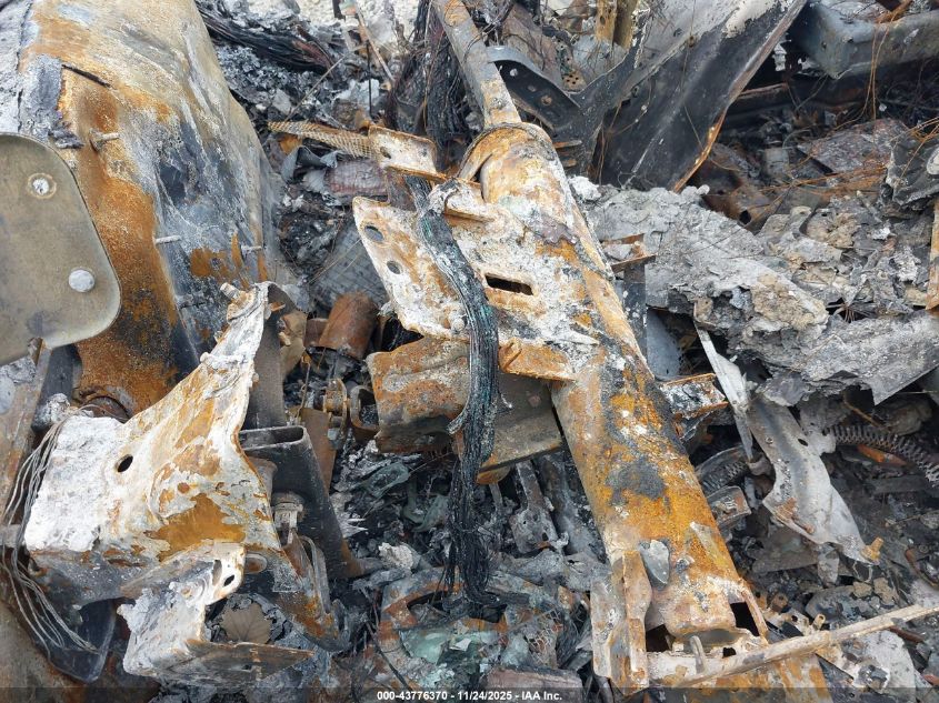 2020 Ford F-350 Chassis Xl VIN: 1FD8W3HT5LEE88902 Lot: 43776370