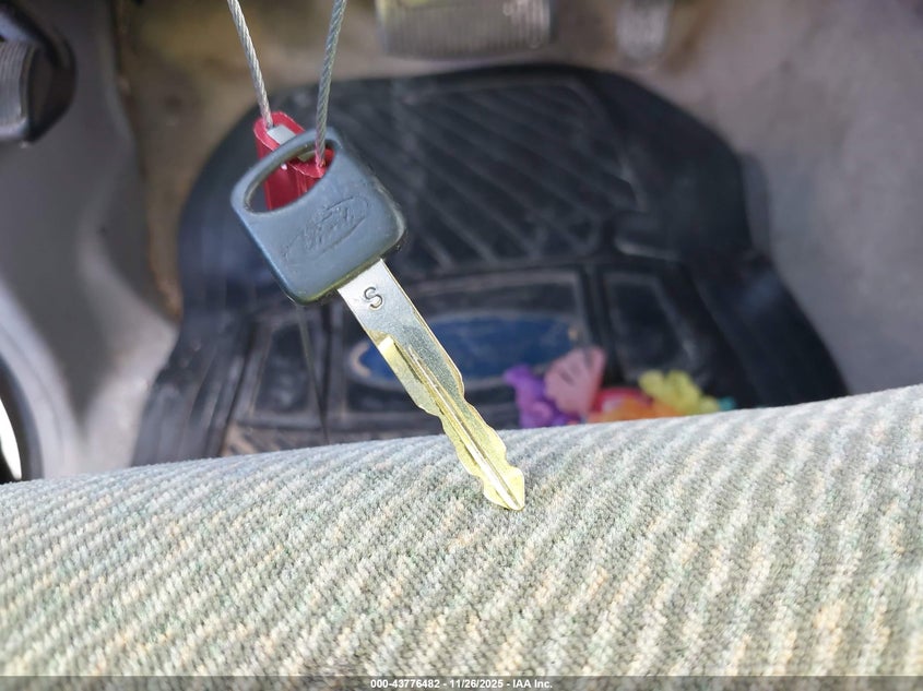 1997 Ford Explorer Eddie Bauer/Limited/Xlt VIN: 1FMDU32P2VUA24507 Lot: 43776482