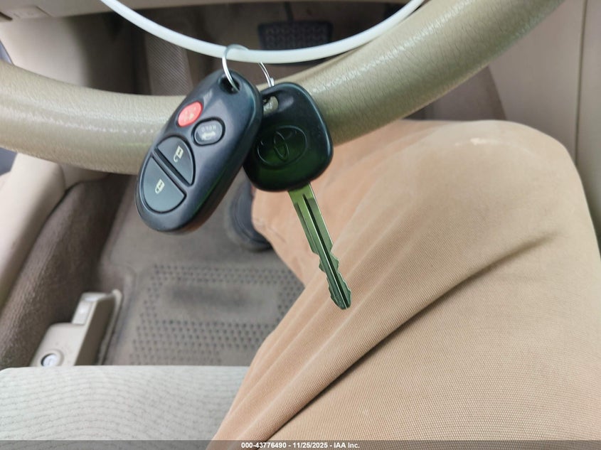 2008 Toyota Camry Solara Se VIN: 4T1CE30P28U762582 Lot: 43776490