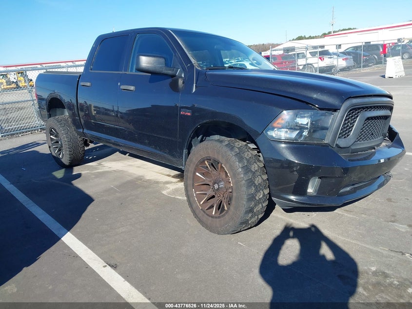 RAM 1500 EXPRESS 4X4 5 7 BOX