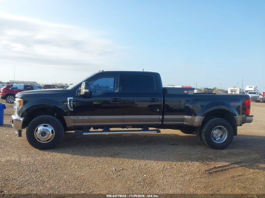 2019 Ford F-350 Lariat VIN: 1FT8W3DT3KEC77142 Lot: 43776535