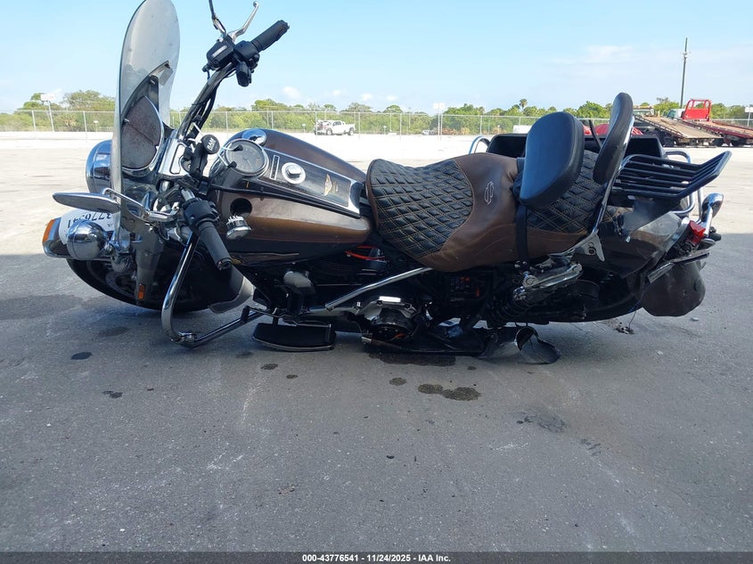 2013 Harley-Davidson Flhr Road King/Anniversary VIN: 1HD1FBM29DB629114 Lot: 43776541