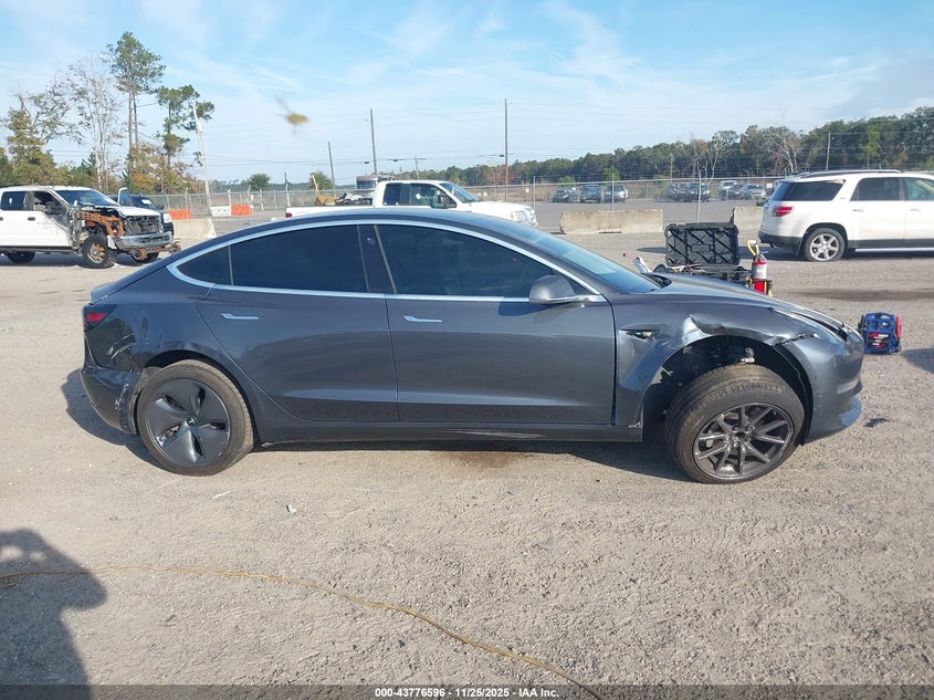 2020 Tesla Model 3 Standard Range Plus Rear-Wheel Drive/Standard Range Rear-Wheel Drive VIN: 5YJ3E1EA1LF658020 Lot: 43776596