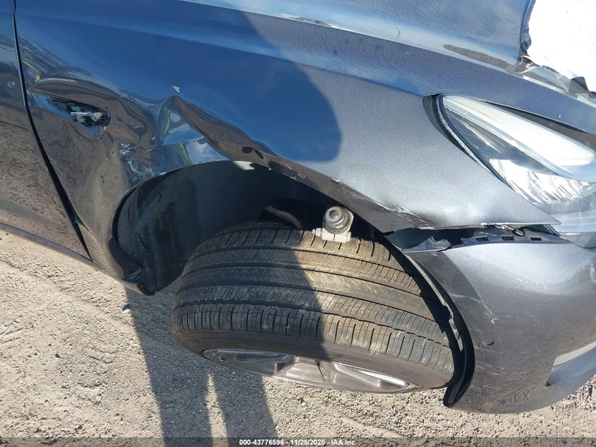 2020 Tesla Model 3 Standard Range Plus Rear-Wheel Drive/Standard Range Rear-Wheel Drive VIN: 5YJ3E1EA1LF658020 Lot: 43776596