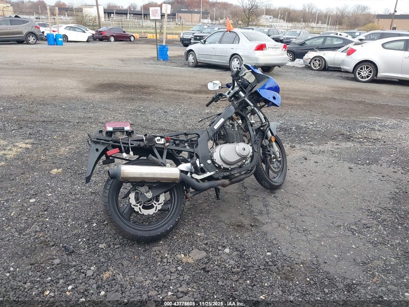 VTTGM51A972102111 2007 SUZUKI GS photo no. 4