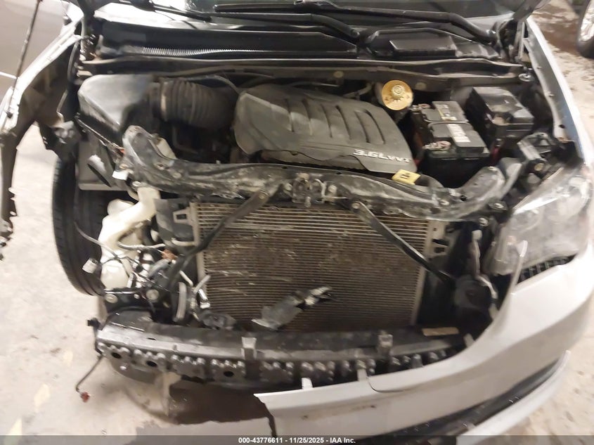 2016 Dodge Grand Caravan R/T VIN: 2C4RDGEG4GR147156 Lot: 43776611