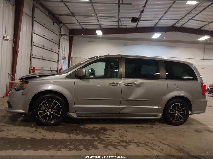 2016 Dodge Grand Caravan R/T VIN: 2C4RDGEG4GR147156 Lot: 43776611