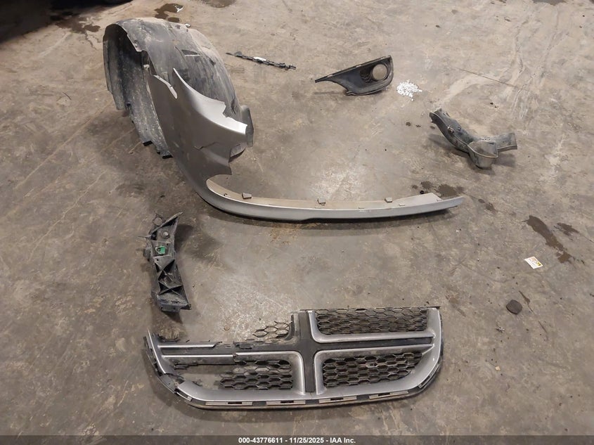 2016 Dodge Grand Caravan R/T VIN: 2C4RDGEG4GR147156 Lot: 43776611