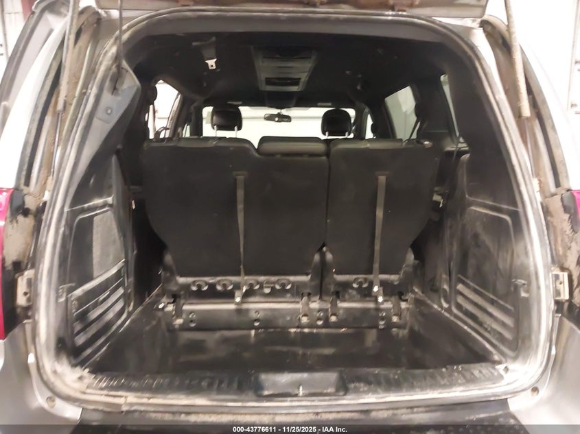 2016 Dodge Grand Caravan R/T VIN: 2C4RDGEG4GR147156 Lot: 43776611