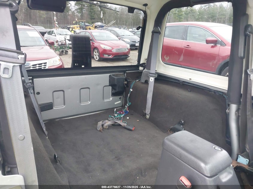 2002 Jeep Wrangler X VIN: 1J4FA39S72P708070 Lot: 43776627