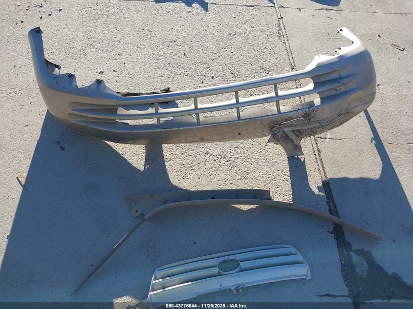 1999 Toyota Camry Le V6 VIN: JT2BF22K2X0232250 Lot: 43776644