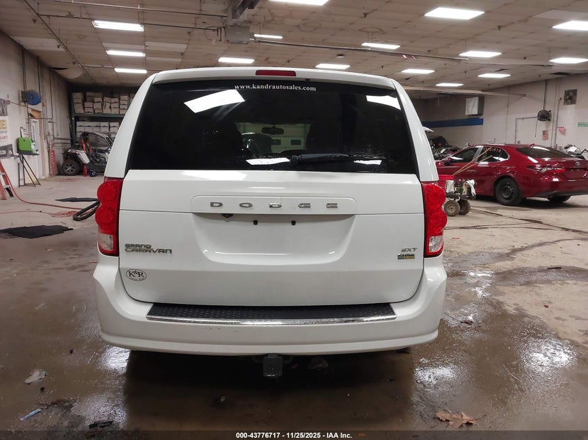 2018 Dodge Grand Caravan Sxt VIN: 2C4RDGCGXJR249734 Lot: 43776717