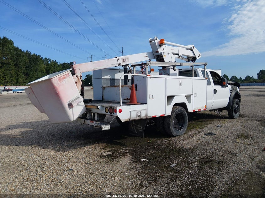 2008 FORD F-550 CHASSIS — zdjęcie 4