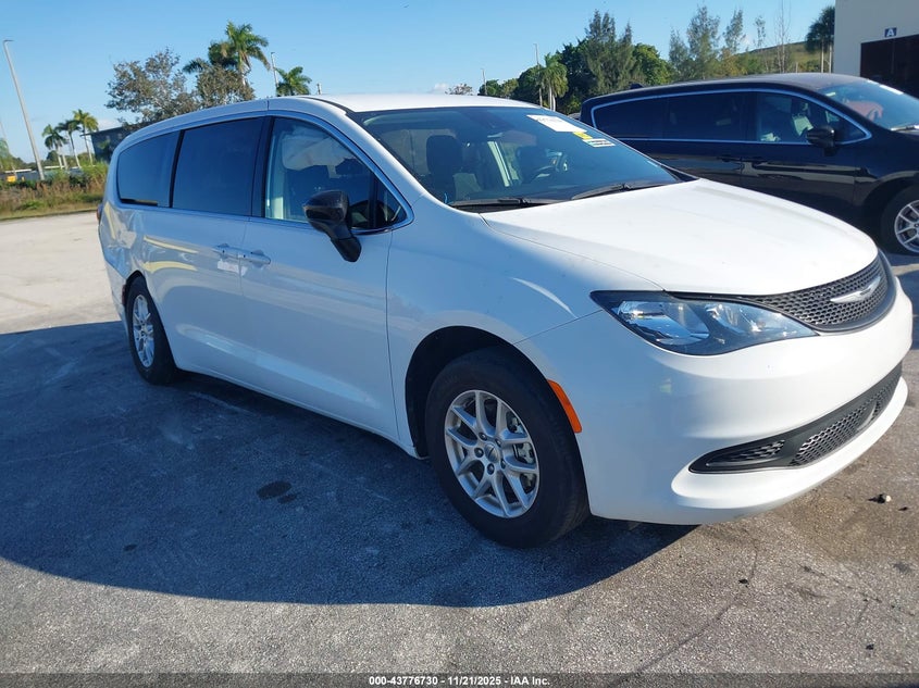 2C4RC1CG5RR130016 2024 Chrysler Voyager Lx auction photo 1