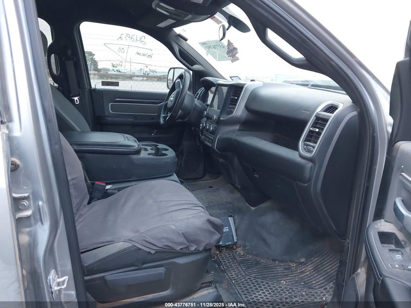 3C6UR5DJ9NG407610 2022 RAM 2500 photo no. 5