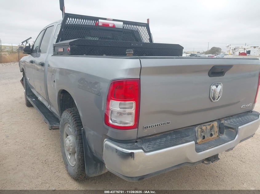 3C6UR5DJ9NG407610 2022 RAM 2500 photo no. 3