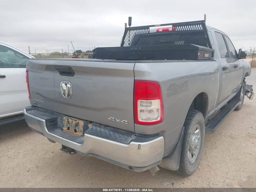 3C6UR5DJ9NG407610 2022 RAM 2500 photo no. 4