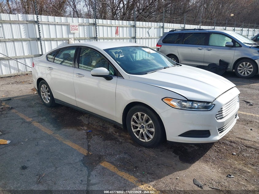 FORD FUSION S