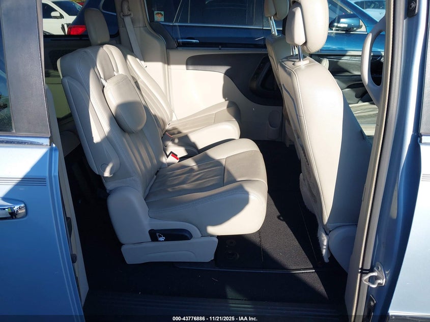 2C4RC1CG7DR531172 2013 CHRYSLER TOWN & COUNTRY photo no. 8