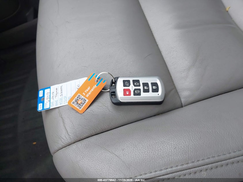 2016 Toyota Sienna Xle Premium 7 Passenger VIN: 5TDDK3DC1GS138414 Lot: 43776942