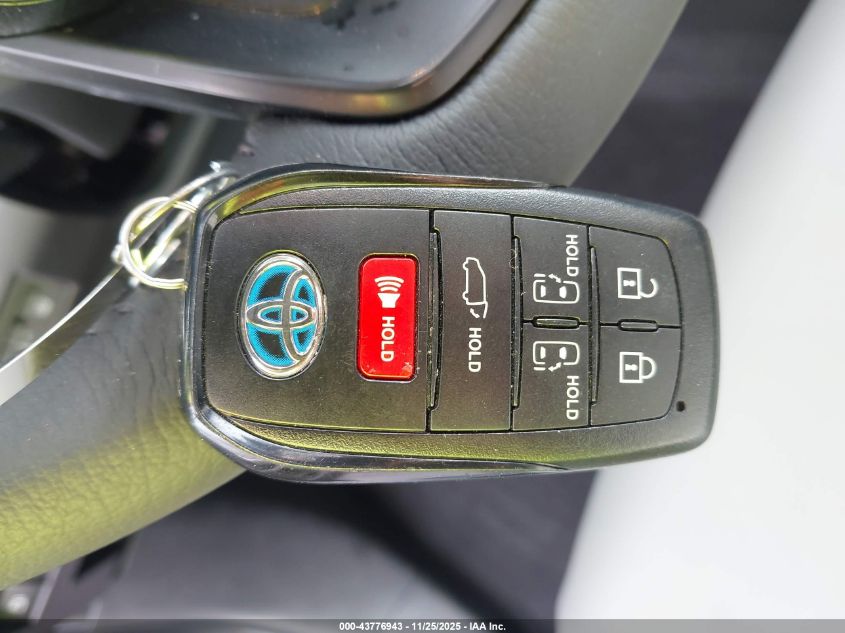 2025 Toyota Sienna Xle VIN: 5TDJRKEC0SS268149 Lot: 43776943