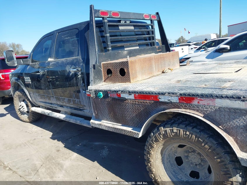 2018 Ram 3500 Laramie 4X4 8' Box VIN: 3C63RRJL5JG292717 Lot: 43776968