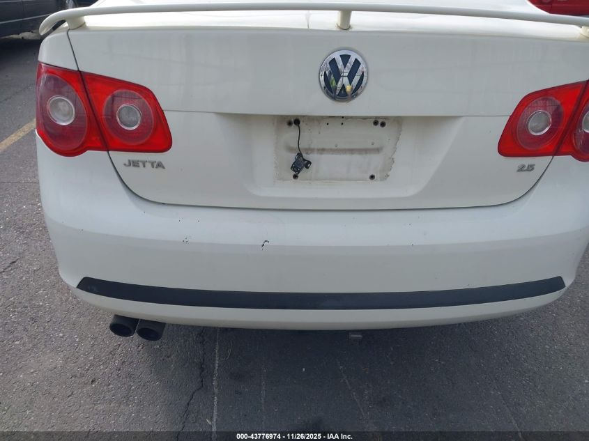 2007 Volkswagen Jetta VIN: 3VWEG71A77M066995 Lot: 43776974