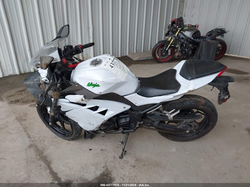 2015 Kawasaki Ex300 B VIN: JKAEX8B14FDA21535 Lot: 43777075